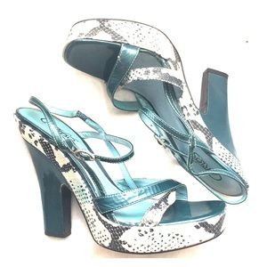 Carlos by Carlos Santana Launch size 8